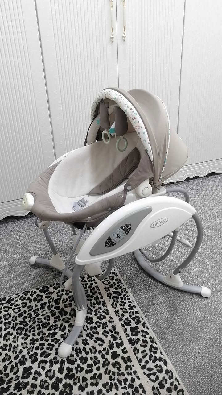 كاروك كهربائي 
وبدون كهرباء هم تشغلة على بطارية هزاز 
كلش نظيف
قليل مستخدم
عنوان كركوك ٦٥ الف
***********
