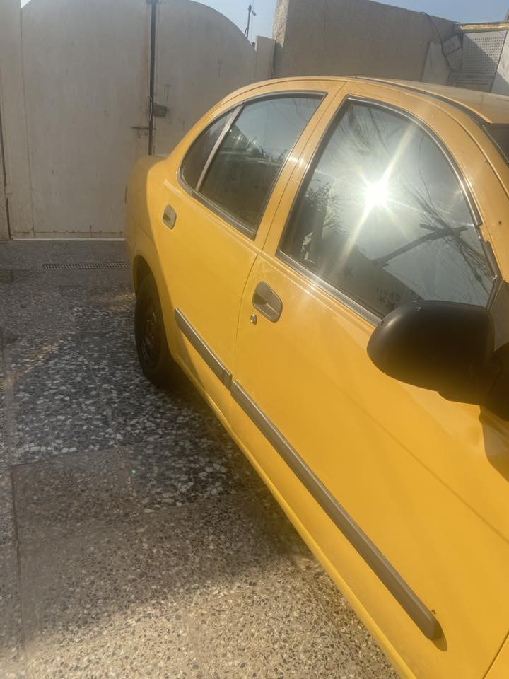 السلام عليكم سيارة طيبة موديل 16 نضيفة بيهة بس شخط بل باب الي ورة الصدر رقمهة واسط راعيهة يريد تحويل مكاني بغداد الشعب ***********سعر ٤٠وبيه مجال
