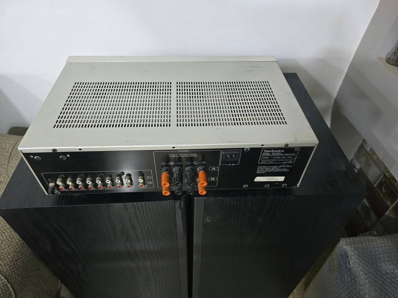 امبيفاير. مضخم صوت ماركة تكنيكس  من مجموعة AA  فول مواصفات ماركه معروفه  450 واط   حقيقي  ياباني  شرط لا فتح ولا تصليح على بلاد مال جناي كلش نظيف كهرباء 220 فولت 
 فقط الجهاز بدون اي شئ لان  يوجد فديو يوضح عمل الجهاز السعر 350 الف العنوان البصره


**إذا كنت صاحب هذا الإعلان وتريد حذفه لأي سبب، رجاءا أرسل رسالة إلى الدعم الفني**