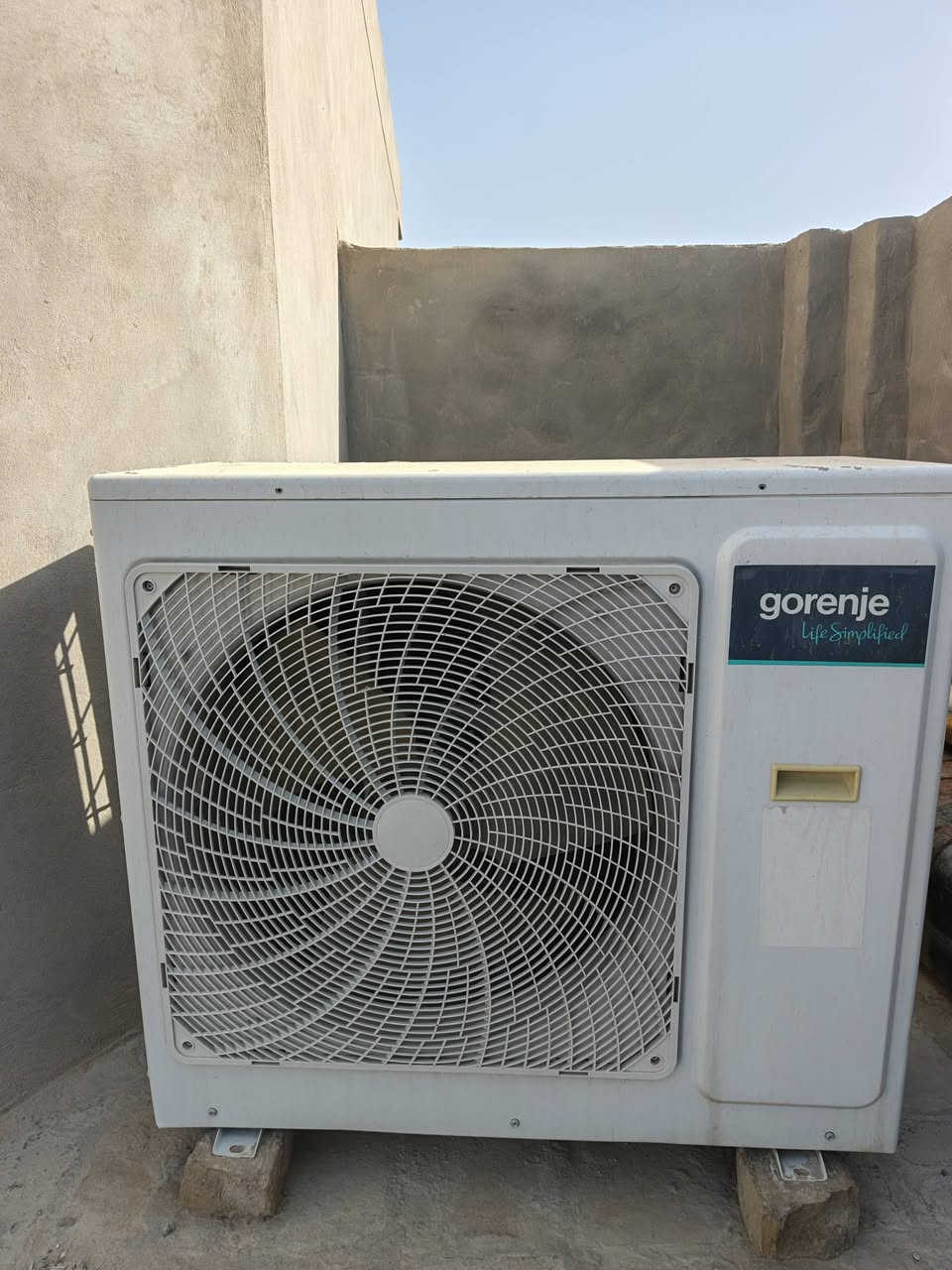 للبيع سبلت gorenje جورينجي 3 طن  مستخدم موسم نضافة 95% مابي اي عطل غاز 410 
للاسفسار: *********** 
اول مراسلة الصفحة
