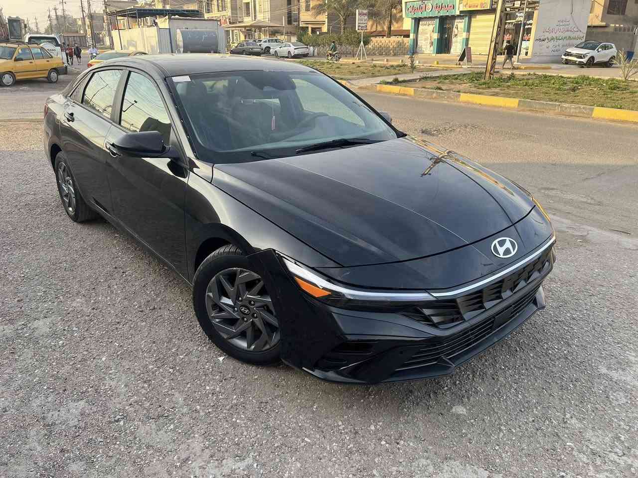 سلام عليكم النترا موديل 2024
فول واحد عله واحد لون سمنتي
! بصمه 
! شاشه كار بلي
! تشغيل عن بعد
!  رادارات امامي خلفيه جانبيه
الحادث موضح بلصور 
بغداد بلديات شارع مصرف 

ماشيه 55 الف مكينه 2000 دوش  السياره جديده بمعنه الكلمه السعر 126 بيه مجال  لاستفسار عله الرقم***********
