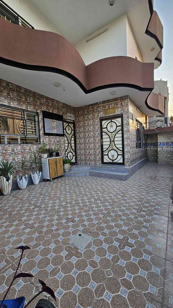 دار للبيع 🏠ملاين ثانيه بالبدايه 
 قرب جامع عز الدين حمودي
 مساحه 200 متر 
واجهه 11
طابقين 
6 غرف 
طابق الثاني بدون سقوف فقط
خدمات كامله

الاستفسار اتصل على الارقام التاليه
***********     
***********     

   #عقارات_البصمة_الملكية
#مقاولات_عامه_بناء_بالقساط  #بيع_وشراء_الدور_والاراضي
