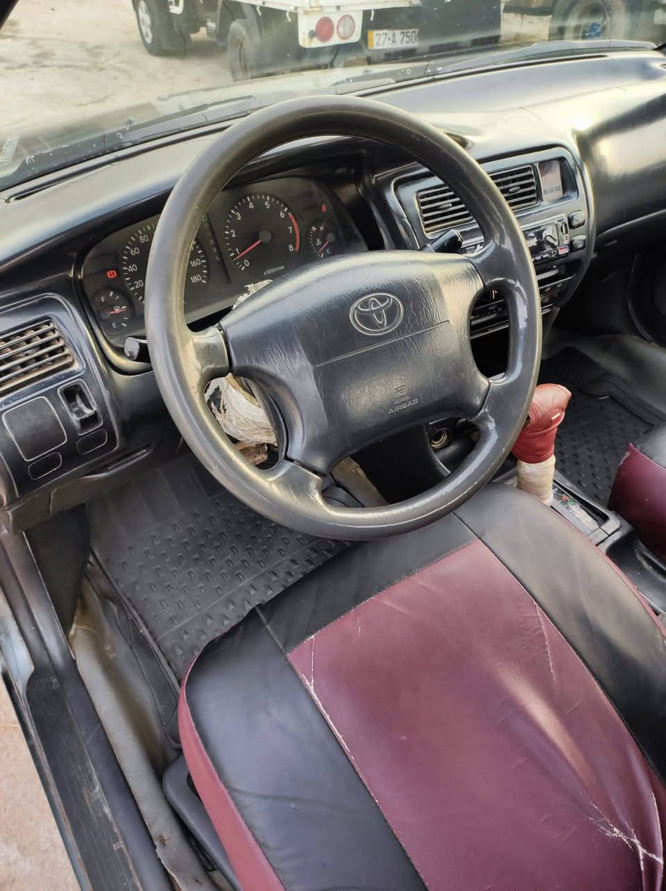 كورلا مديل 93 گير ومكينة وحدادية خير من الله رقم انگليزي تحويل ثاني يوم مصبوغة جمالية السيارة أيسر بلاد طخم تاير تبريد شغال ...
 مكان السيارة ناصرية/ سوق الشوخ

السعر 59 وبيه مجال حگ الجية 
هذا رقم صاحب السيارة

‏‪***********‬‏
