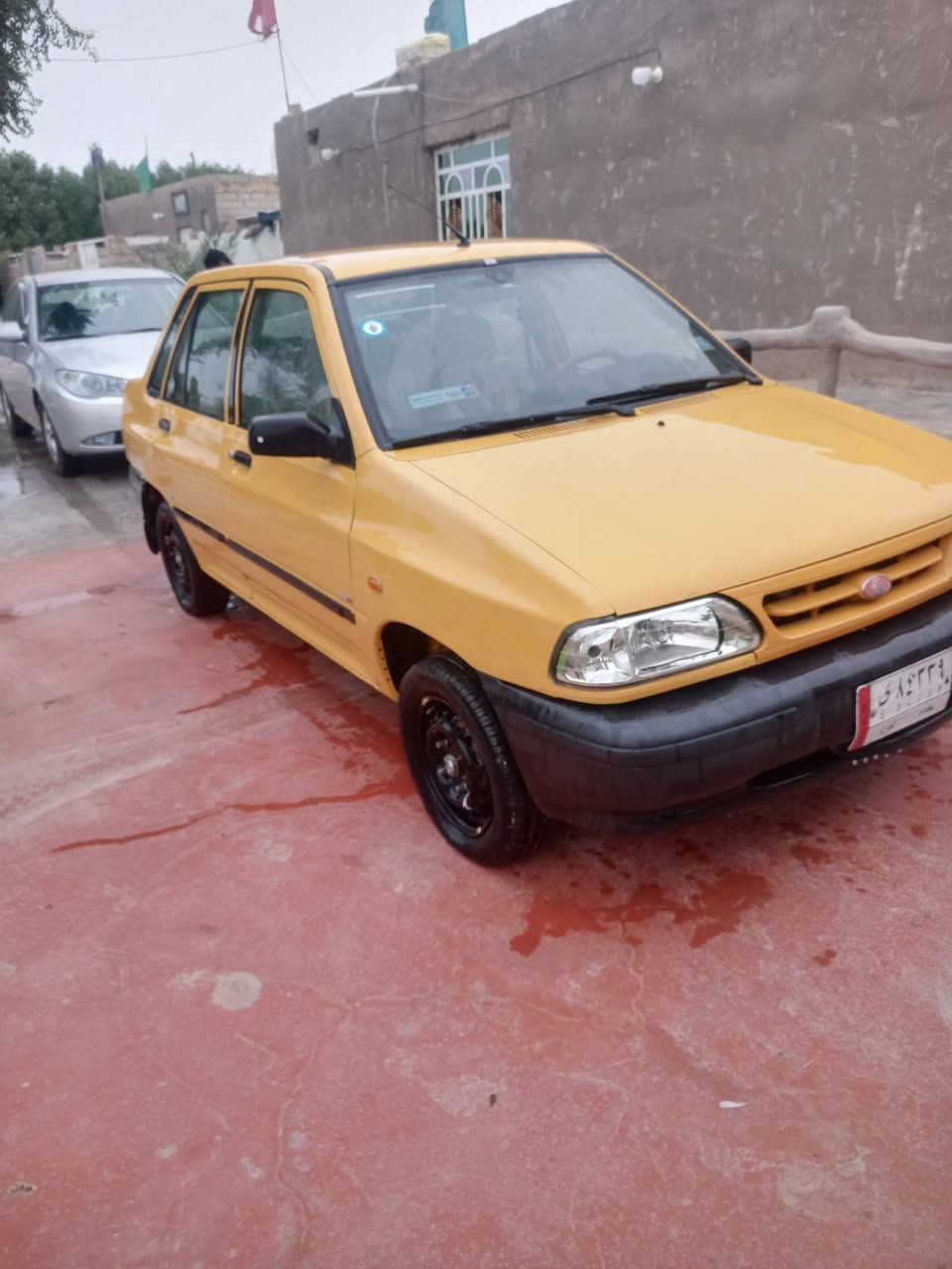 سايبا للبيع موديل 13 رقم بغداد بسمي للتصال ***********
