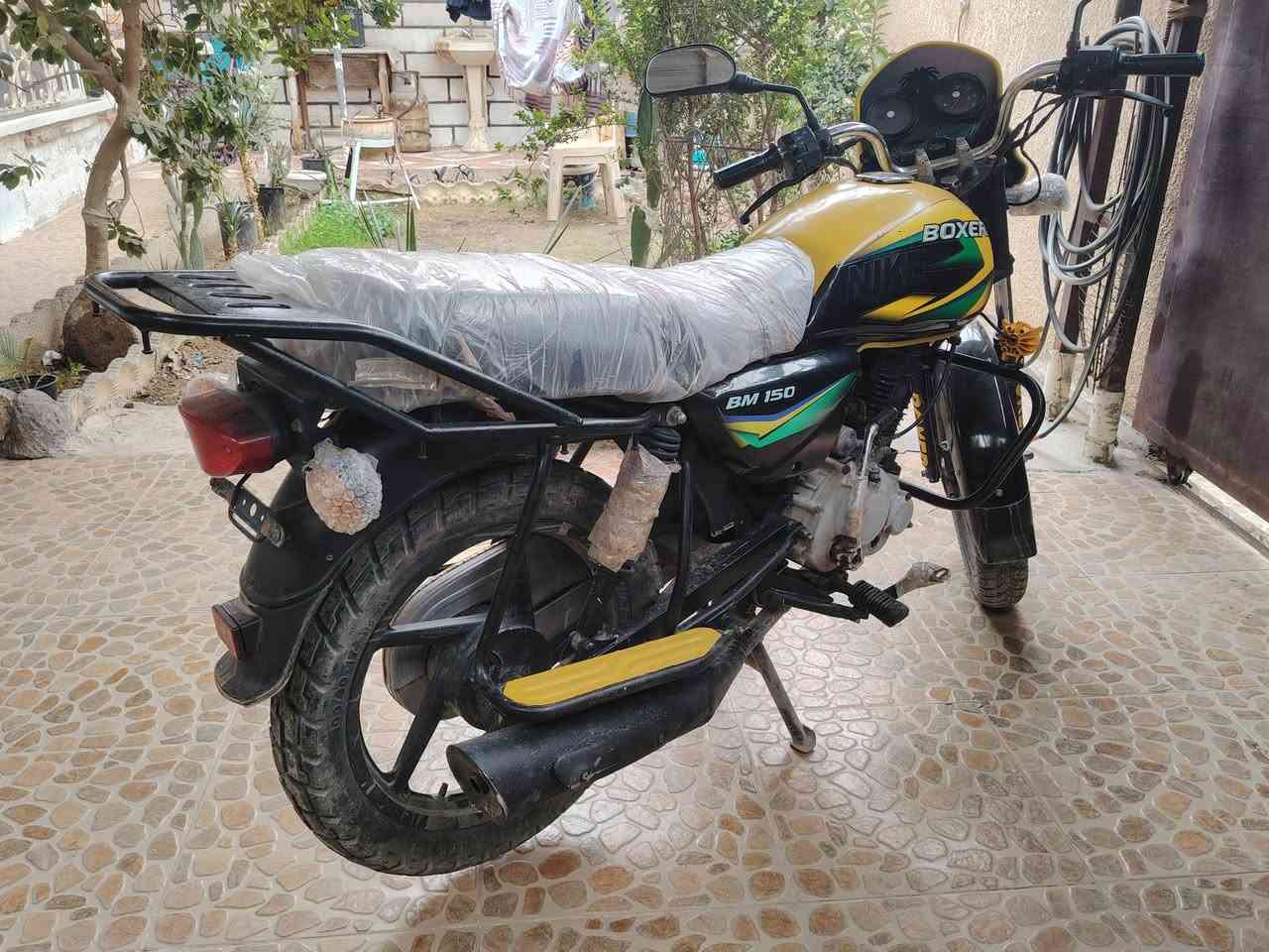 للبيع بوكسر ٢٠٢٠ اصولي اوراق شرط الترقيم دراجه حلوه بس يراداها ترتيبات شويه مكاني تقاطع الوجيهيه السعر ٨٠٠ وبي مجال ***********
