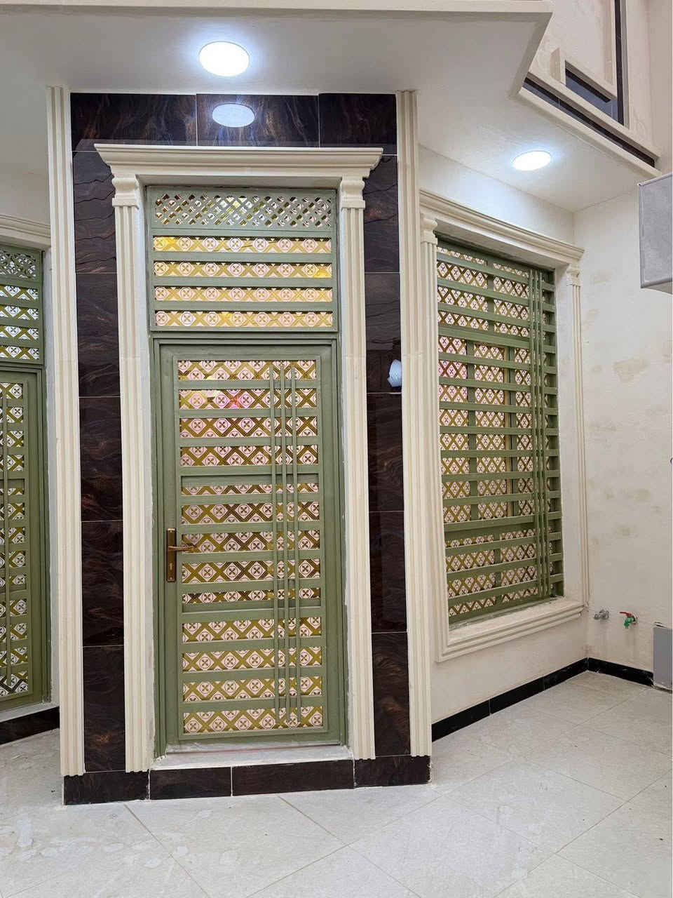 السلام عليكم دار البيع المساحه 125متر  العنوان مغربه قرب مدرسة الغزالي 📞 تصال ***********

