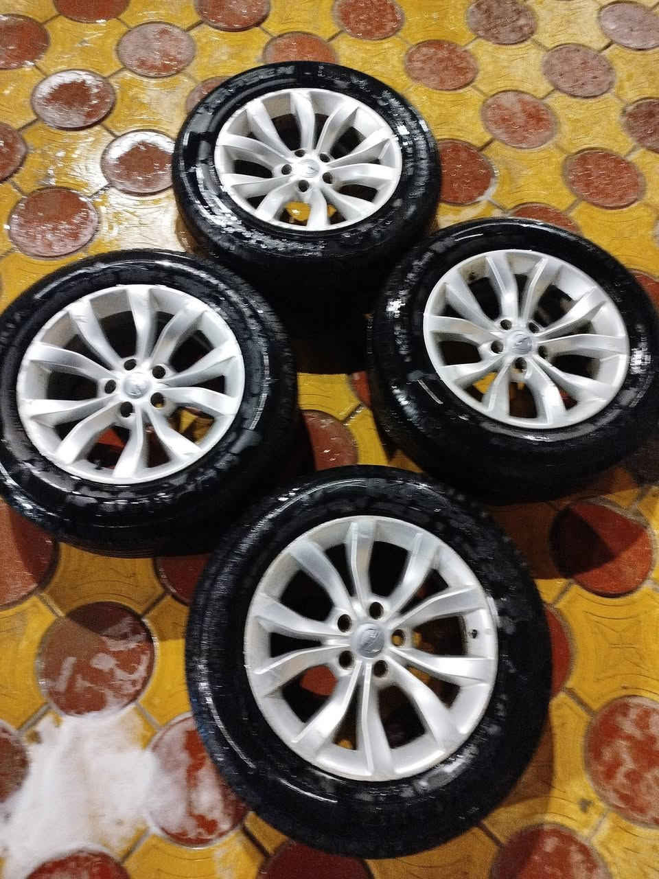 سبير اوباما عدد 4 حجم 17 ابو الوردة +تاير كوري اصلي نضافه 100٪ صارلة شهر من شديتهن من ما بيهن بنچر


**إذا كنت صاحب هذا الإعلان وتريد حذفه لأي سبب، رجاءا أرسل رسالة إلى الدعم الفني**