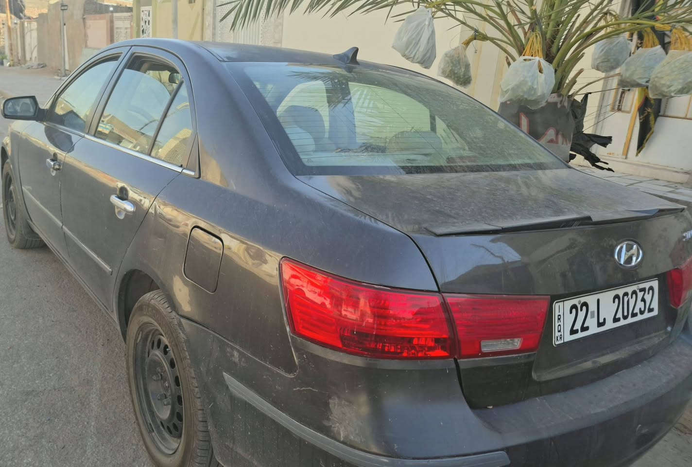 سوناتا ٢٠٠٩ امريكي محرك ٢٤٠٠ دوش خير من الله
رقم اربيل دولي وكالة او مداور بكيفك سنويه ٢٠٢٤
غرامات ٢٤٠ الف داخل اربيل 
منظومه تبريد جديده شديتهه كامله
شاشه وكامرة خلفية
تحكم ستيرن
صبغ حزام بدون دواخل القمارة على البلاد بيهه جراد
تخم تاير  جديد
حدادية امامي خلفي جديده
درايمات جدد
باتري جديد
عبوة فيت بم وبلكات وبخاخات تفصيخ شديتهن
السيارة نظيفه وما عايزهه برغي وجاهزة من كلشي مال جناي وخير من الله
 مكانها نجف ***********
السعر ٨٨ وبيهه مجال بسيط للشراي
