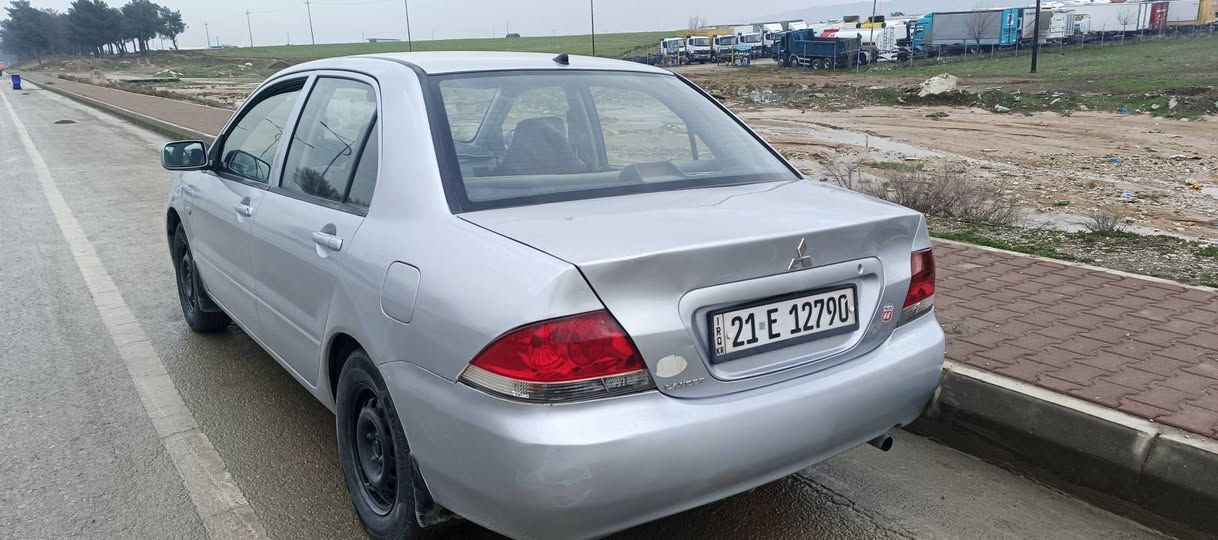 لانسةري2010سةنةوي تازةية رةقةمي باريك كيرومةكينةوتةقةورةقةبةشةرت تةبريت بةشةرت3بارجةي بؤياخة بي ناوكرتن قرجيكي بةسيت دواي هةيةشاشةايبات كاميرة4تايةي تازةبي كالبونةوةنيةمالي دؤستةشوين بازيان 74مةجالي كي كةم***********@*********** السليمانية, العراق
