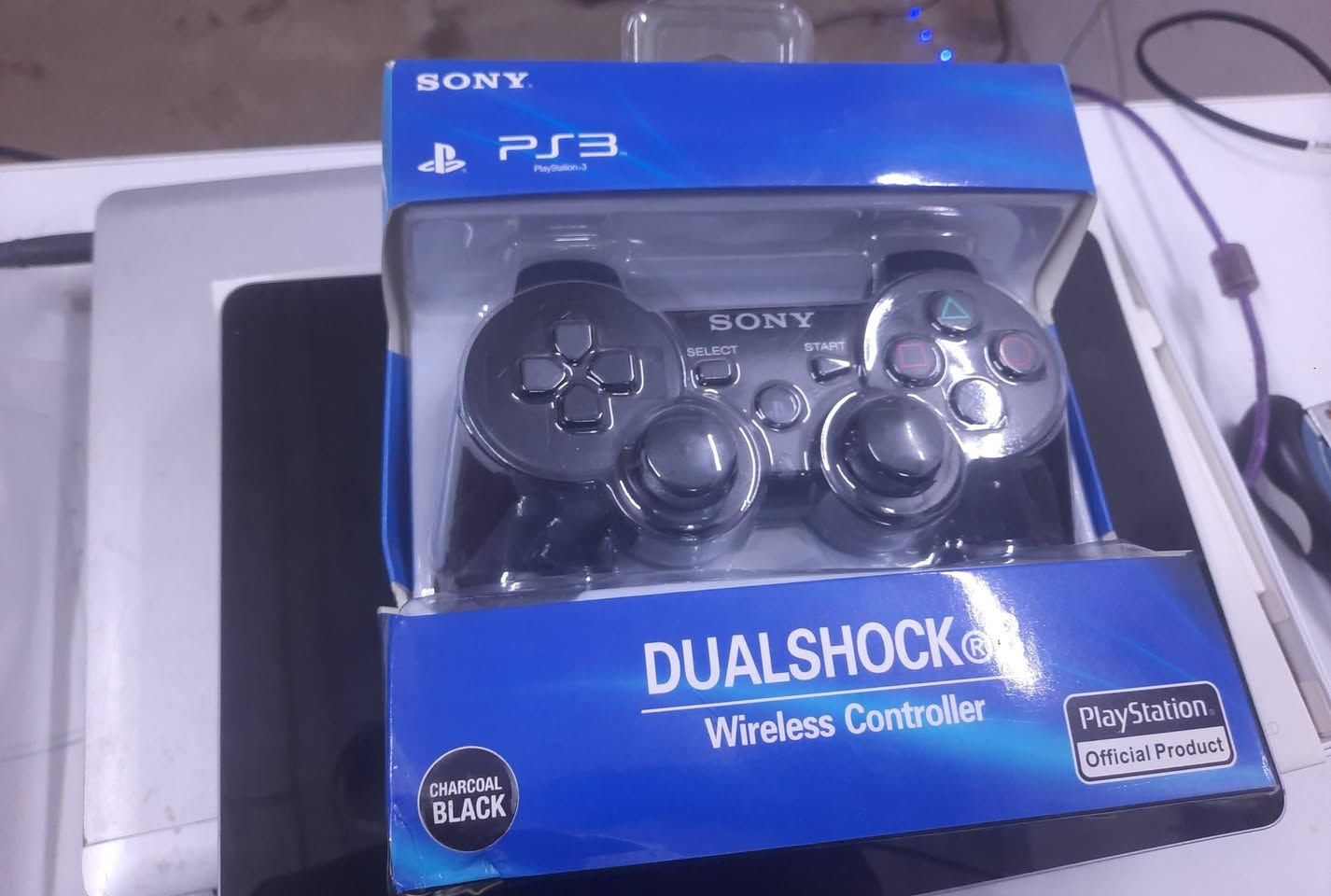 Honor Pad V9 – شبه جديد
🔥 مواصفات قوية للألعاب والدراسة:
⚙️ المعالج: MediaTek Dimensity 8350 ثماني النواة (4nm)
🎮 كرت الشاشة: Mali-G615 MC6 مناسب للألعاب مثل PES و PUBG
💾 الذاكرة: 256GB
🚀 الرام: 12GB + 12GB رام افتراضي (المجموع 24GB)
🖥 الشاشة: 11.5 إنج
✨ دقة 2800×1840
⚡ 144Hz معدل تحديث (سلس جداً للألعاب)
🔊 8 سماعات ستيريو بصوت قوي
📸 كاميرا خلفية: 13MP
🤳 كاميرا أمامية: 8MP
🔋 بطارية: 10100mAh تدوم وقت طويل
⚡ شحن سريع 35W
📶 Wi-Fi 6 + Bluetooth 5.2 �
TechNave +١
🎮 وياه يد بلايستيشن 3 بلوتوث
تنربط مباشرة وتلعب بيها PES وباقي الألعاب.
📦 الجهاز مستخدم أقل من شهر
وياه الكارتون وكل الأغراض.
💰 السعر: 630 الف دينار
📍 مكتب علي فون
حي الانتصار – شارع 30 – يم الكرم مول
📞 ***********
