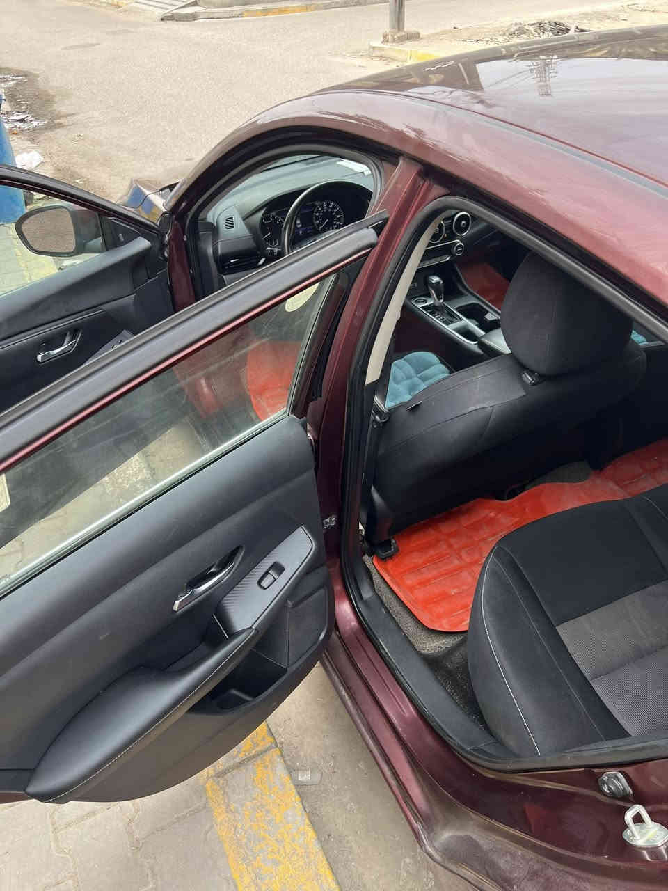 نيسان سنترا موديل2021
وارد امريكي رقم بغداد معوقين 
ماشيه 40
حادث جاملغ الأيسر 
حداده ٩٠/
مواصفات السياره SV 
تجميع السياره ياباني اصل مو صيني 
السعر 130 الشراي يتصل ويدلل بيها مجال 
العنوان البصره قضاء المدينه
***********
