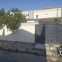 دار للبيع • ٢٠٠م • خلف صيدلية تولين