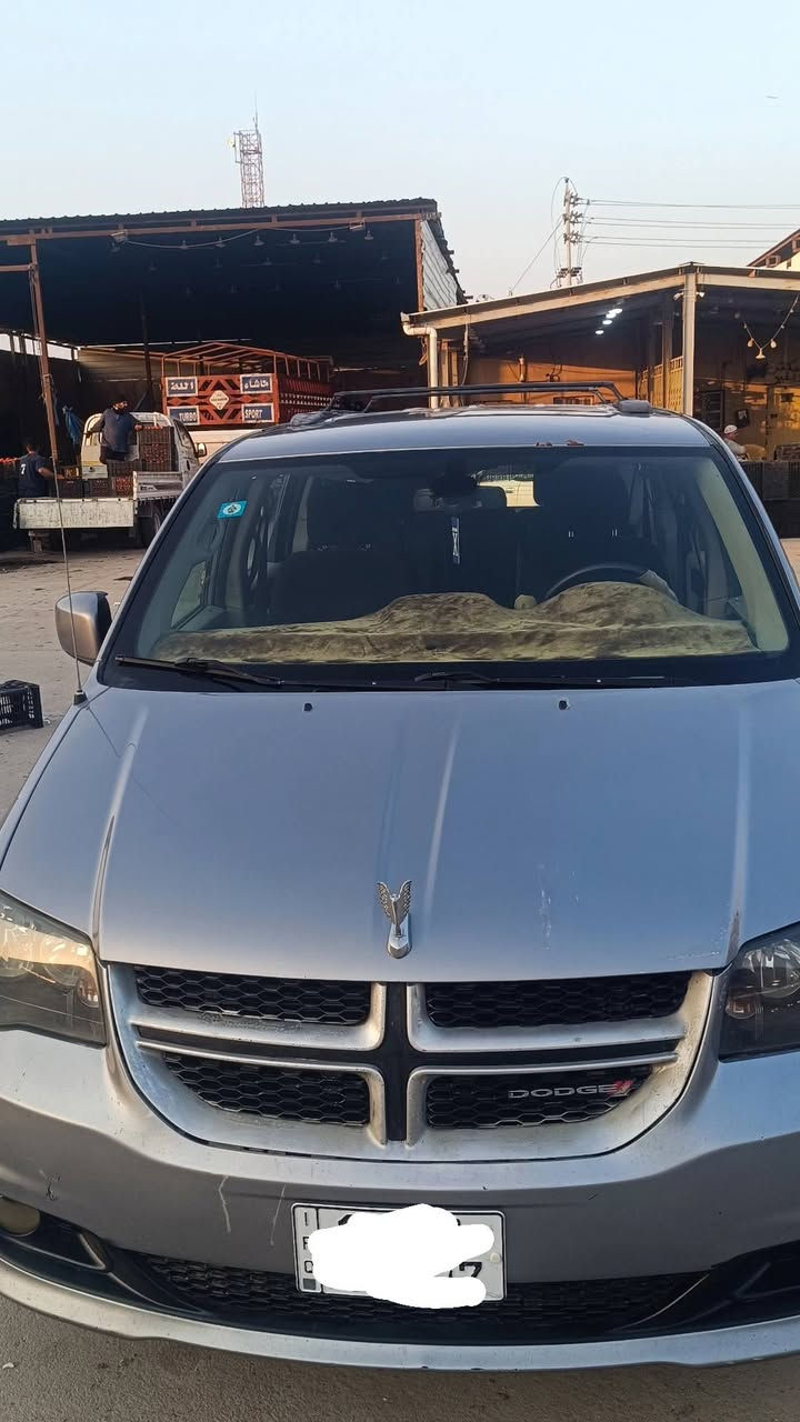 دوج كرفان
 موديل 13
بيبان كهرباء
جنطة كهرباء
كشن السايق كهرباء
3 قطع تبريد
6 سلندر
مكينة 3600
كشنات سياحي
الجنطة شفط
 رقم بصره دولي السيارة باسمي 
 السيارة داخله اكلين بدون حادث بلعراق بيها طخات مكانات ومعمرات يعني ابيع مصبوغة احزام
السعر 125  مكاني بصرة قرنة 
الاتصال على الرقم ***********
