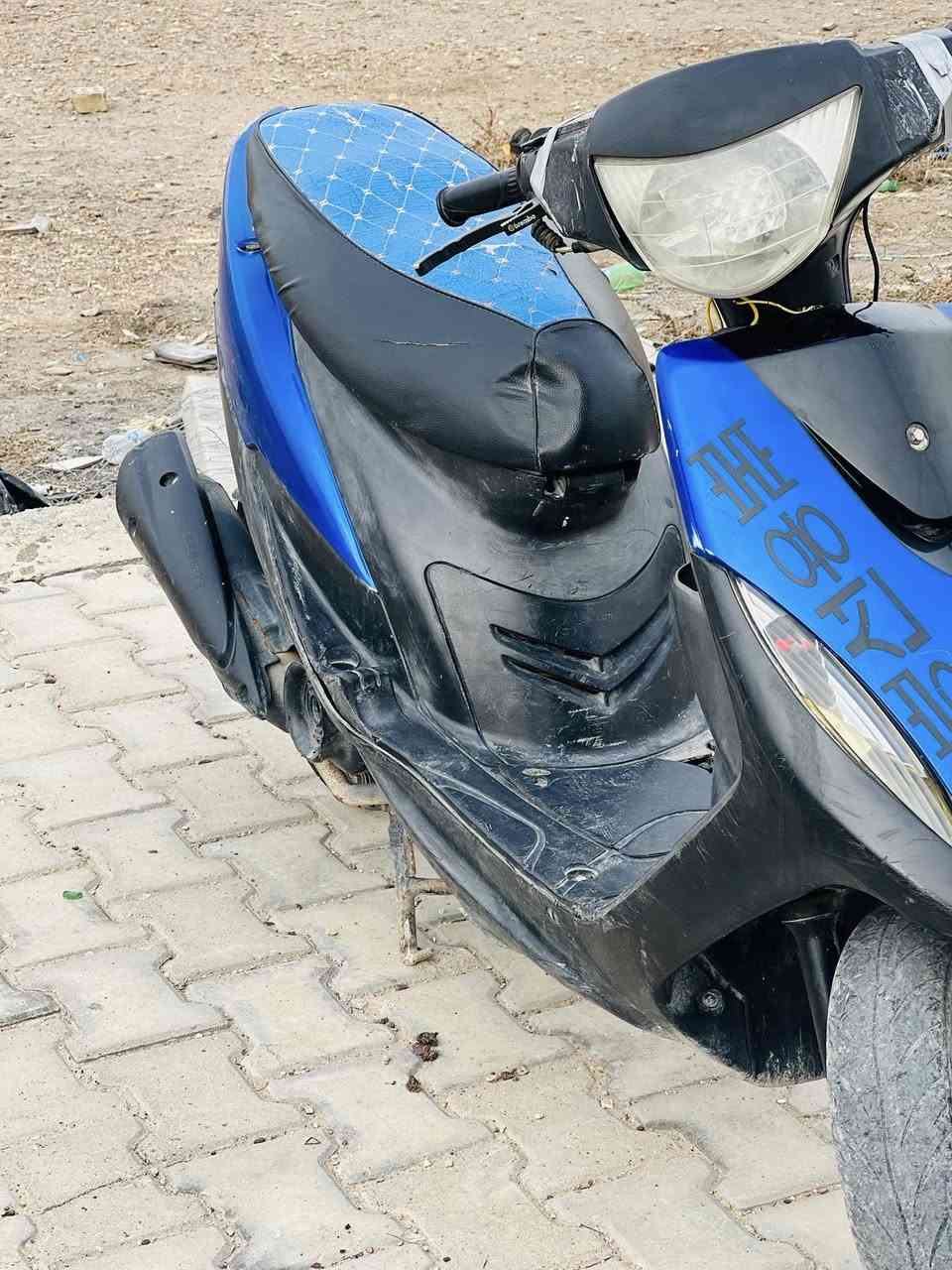 سلام عليكم دراجة ماكس عدلة للبيع محرك مفتوح تجفيف جديد الدراجة كاملة مانقصة اي شي كبل للشارع المكان بغداد المحمودية النتصال على *********** السعر 375 وبيه مجال قليل
