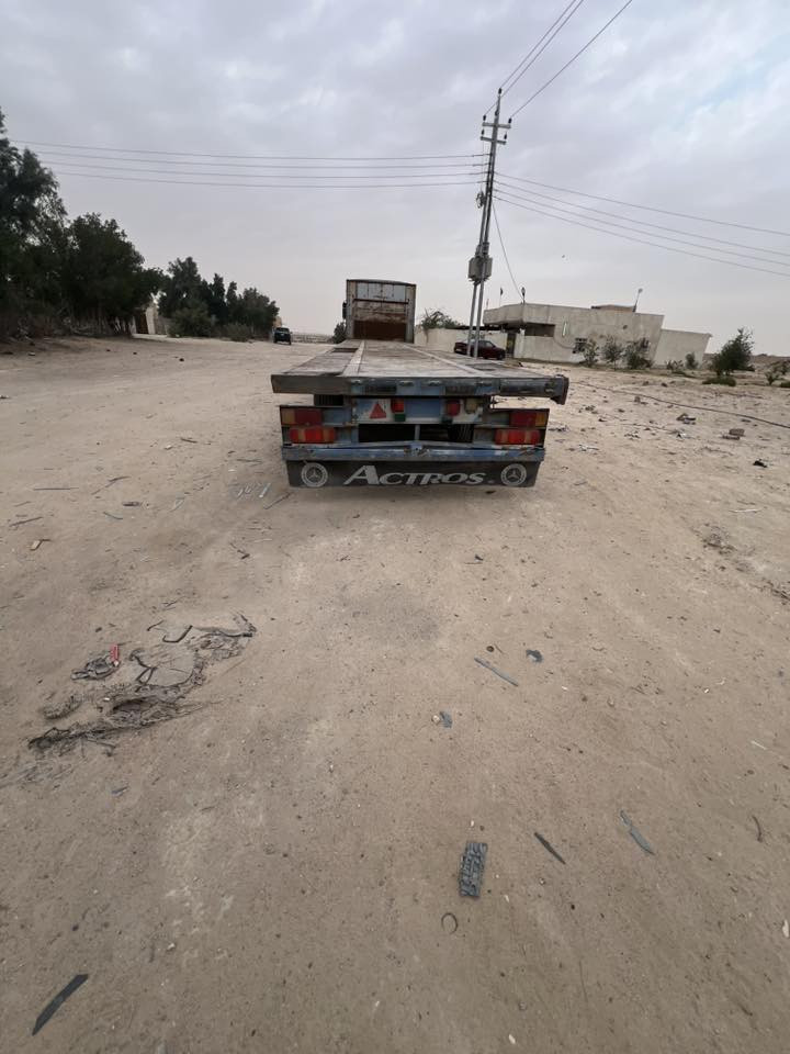 السلام عليكم اكتروز الفيني   2001 رقم بصره الماني باقي لي الوحات ما مستلمهن تخم تايرراس وعربانه العربانه فول جنل بنز مو دسك  قماره  وشاصي كفاله السياره عامه السياره جديده وحلوه
 ***********
