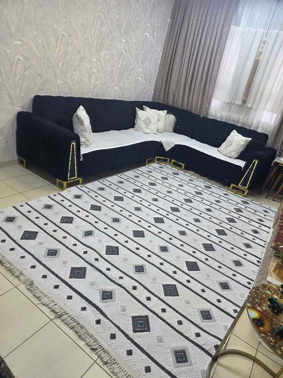 اغراض صاله كامله للبيع عدا بلازمه والطبلات للبيع الاستفسار ***********
