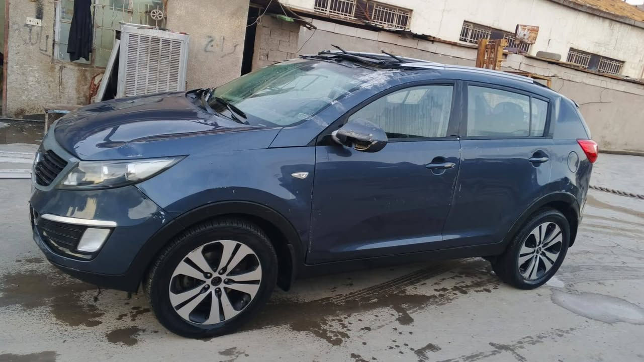 سلام عليكم سبورتج موديل 13 بيه حادث ابيع عل حادثها  رقم بغداد الدولي شغالة وتمشي السيارة فول بني رامة مكينه 2400 مكاني بغداد ***********
