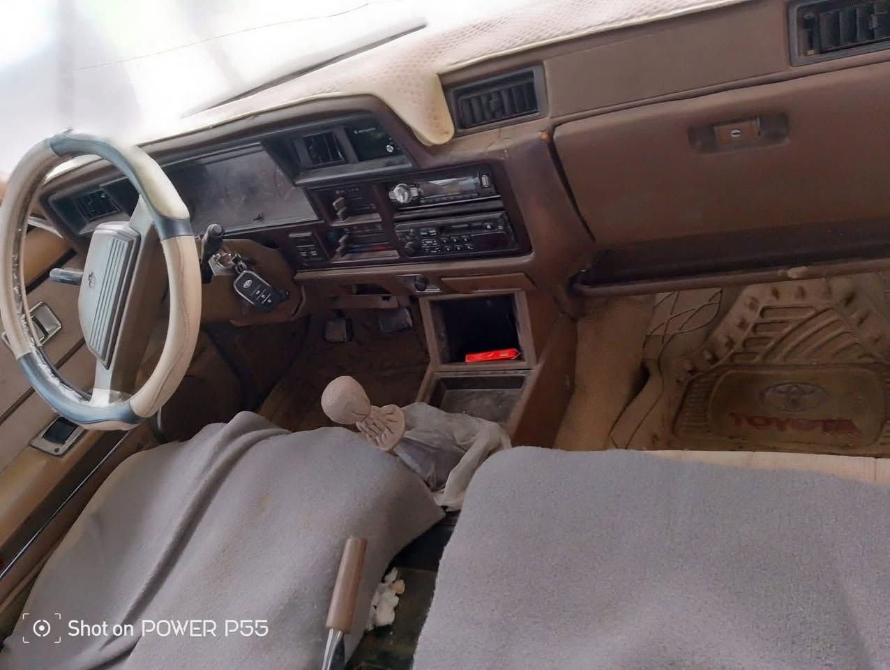 سلام عليكم سوبر للبيع موديل 82كير محرك محرك بلادي كير عادي سياره كلها بلاديه بدون قطره  صبغ  بدون طخه بدون شخط سياره شرط سياره حيل نضيفه  الله شاهد متعوب عليه ومال جناي السعر 50 وبيه مجال هاذا سعارهن بل سوك لا زياده ولانقص للاستفسار الاتصال على الرقم أو مراسله واتساب *********** مكان السياره صلاح الدين تكريت
