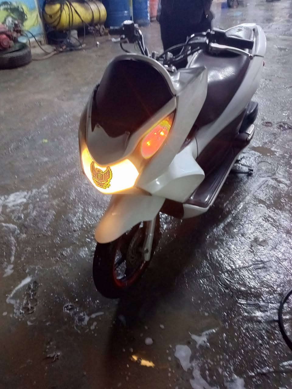 بسي اكس جيل الاول دراجه نضيفه السعر 850 
***********
