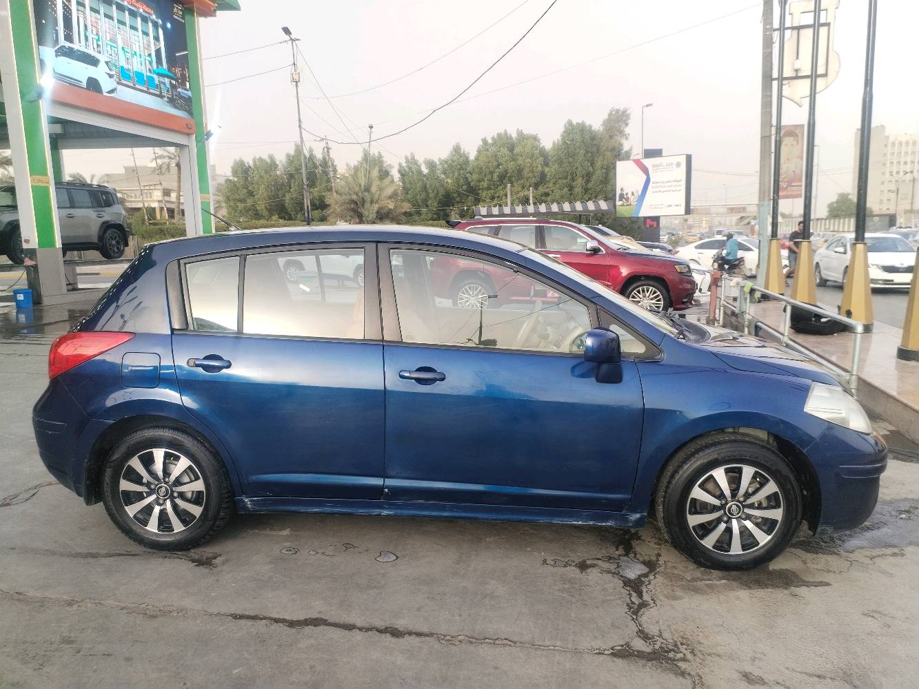 للبيع نيسان فيرسا 2007 🚗
🔧 المواصفات:

• موديل: 2007 
• النوع: نيسان فيرسا
• السيارة باسمي رقم جديد و الهزة جديدة 
• محرك: 2000 جديد 
• كير: عادي (يدوي) جديد
• سحب قوي وأداء ممتاز
• مصبوغة حزام عدة القمارة للجمالية
• بلكات و مجاول و نوزلات دهن كلة جديد.
• كهربائيات كلهة شغالة 
• تبريد عاطل 
َ• حدادية 80 %

السيارة بحالة جيدة وجاهزة للاستخدام.

💰 السعر: 62 $  قابل للتفاوض للجادين

📍 الموقع: بغداد شارع فلسطين 

📞 للاستفسار أكثر أو للمعاينة راسلني واتساب 🟢.

***********
9647716851926+

#نيسان_فيرسا #فيرسا_2007 #سيارة_نيسان
#نيسان_فيرسا_2007