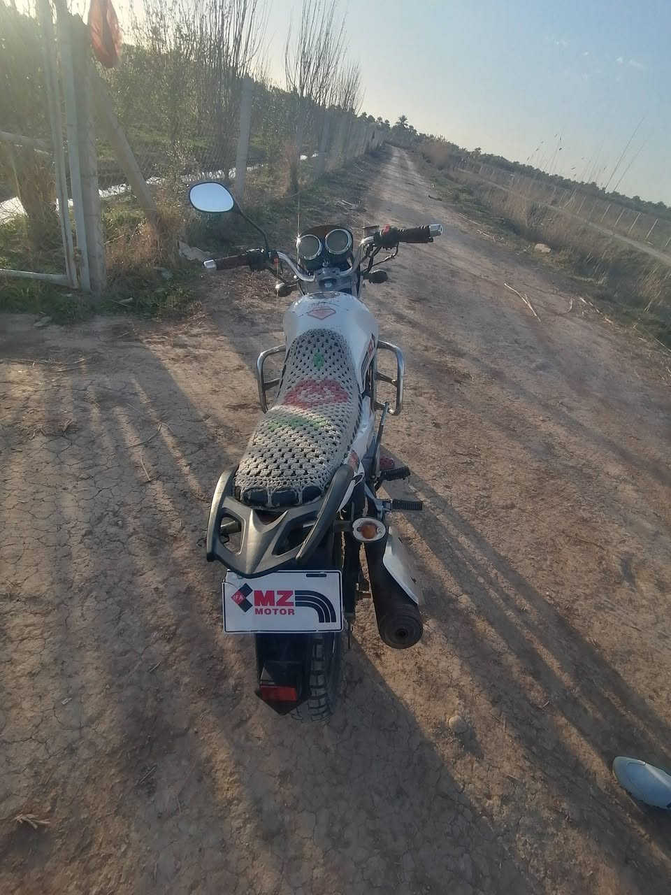 للبيع ام زت موديل 19 محرك 200 الموطور كفاله عامه أوراق كامله السعر 650 وبي مجال ل ***********
