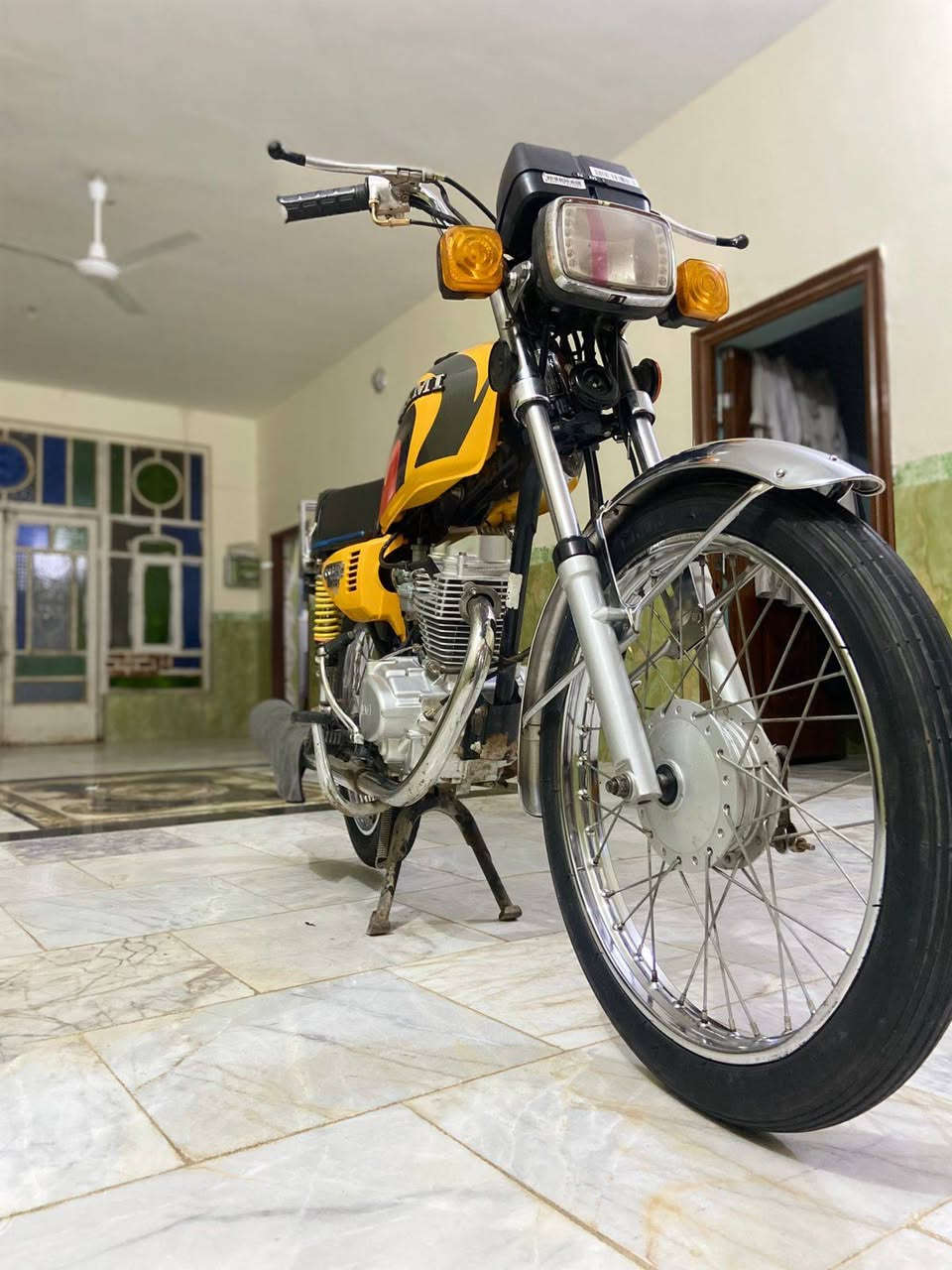 دراجه 4 كير نامه  شلامجه موديل 22
اوراق اصوليه
دراجه حلوه وكل نقص مابيها
كهربائيات شغاله
دراجه حلوه بعد احله من صور
مكان طويريج
***********
