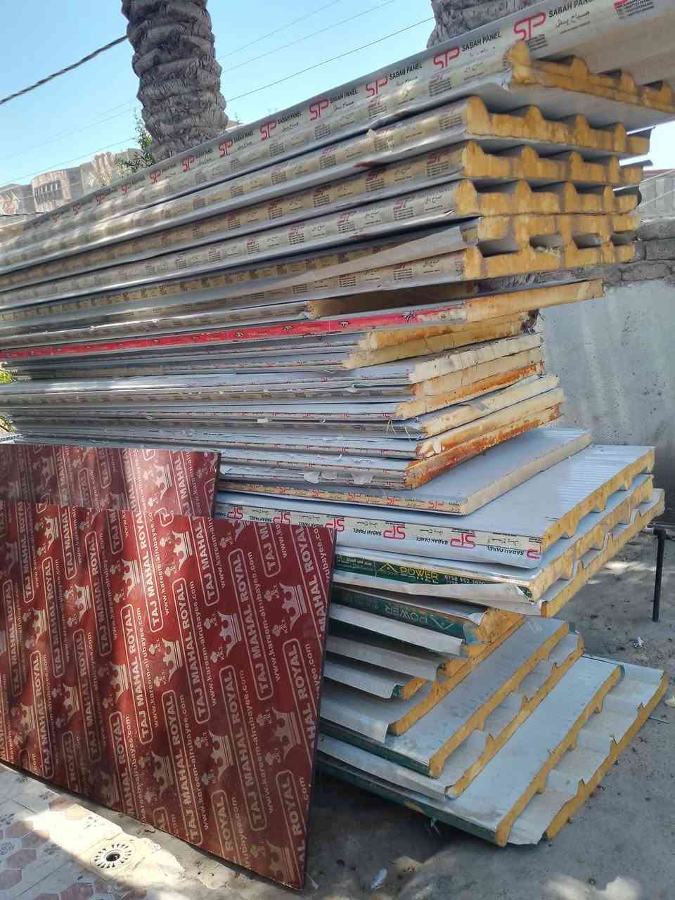 سلام عليكم  يوجد جينكو مضغوط لبيع مع ابلوك خشب الستفار م ***********
