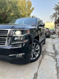 شيفروليت تاهو وارد امريكي حادث بسيط باب خلفي بدون اير باكات اسود اللون...