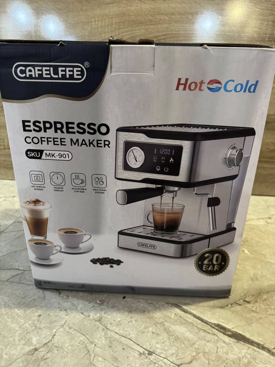 هذا الجهاز هو صانعة قهوة الإسبريسو Cafelffe MK-901 باللون الفضي.تتميز الآلة بضغط 20 بار لاستخلاص غني.تحتوي على شاشة LED تعمل باللمس ونظام رغوة الحليب.تصميمها نصف أوتوماتيكي
السعر 90 ألف 
توصيل متوفر


**إذا كنت صاحب هذا الإعلان وتريد حذفه لأي سبب، رجاءا أرسل رسالة إلى الدعم الفني**