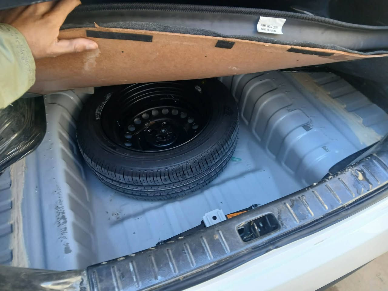 السلام عليكم نيسان صني هندي البليته زرقه٢٤ ماشيه ٣٧ الف مكفوله كفاله عامه من عده هاي خسفه بل جاملغ خلفي فقط لباقيه كفاله كير مكينه عل وضع شركه دوشمه جديده رقم نكليزي *********** مكان بغداد مشتل تفاصيل أكثر اتصل ودلل سعر ١٢٠ وبيها مجال
