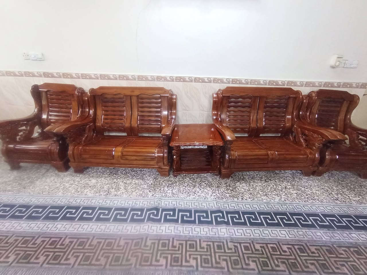 تخم صاج اصلي ١٤ مقعد
للبيع
اتصال فقط  ***********
