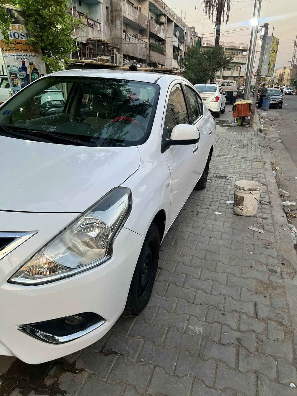 نيسان سني موديل 2019 رقم اربيل سنوية باسمي
سيارة بيه خشوم جاملغات امامي تكحيل 
وبنيد بارد بدون اي صبغ ماشيه 115 الف 
سيارة خير من الله صدر جديد تخم تايرات جديد تبريد خير من الله
سعره97 مكاني بغداد شارع فلسطين 
 
***********
