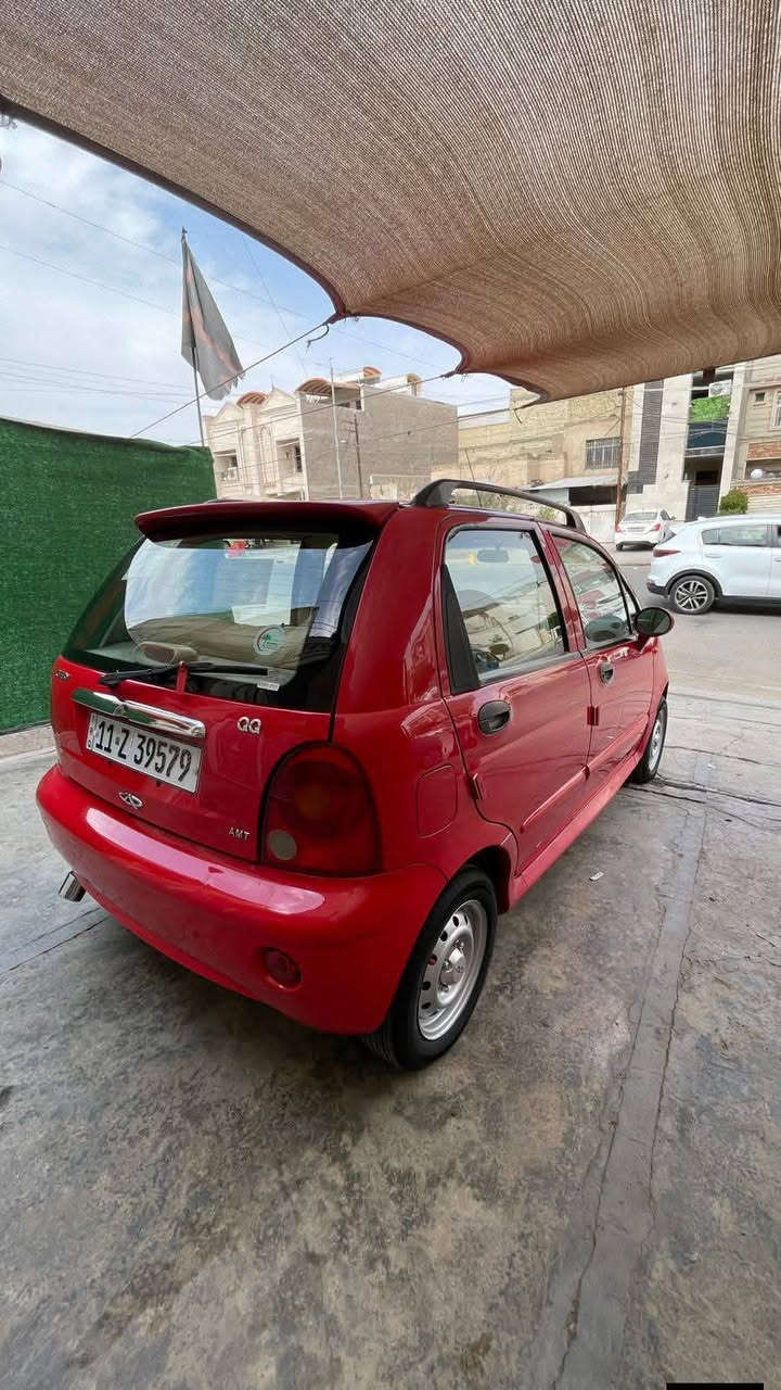 السلام عليكم لبيع كيو كيو موديل 12سياره جديدكير محرك على وضع الشركه ماملعوب بيهن السياة مكفول كير اتوماتيك تخم تاير جديد صدر امامي خلفي جديد سيارة مناقصه اي شي هزة جديد باسمي تحويل مباشر ماشيه 44 متواجد على الفيس  مكان السيارة بغداد ابيع نقد وقسط ***********
