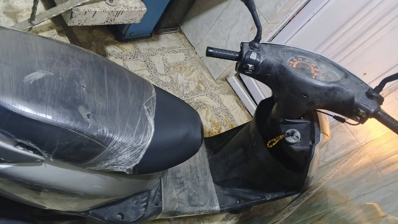 بريز مكينه تخبل ناعمة حيل ودراجه خير من الله نكرة سلف وكهربايات كلهه شغاله فشكة  بلادية سعر 550مكاني بغداد مدينة الصدر اورفلي ***********
