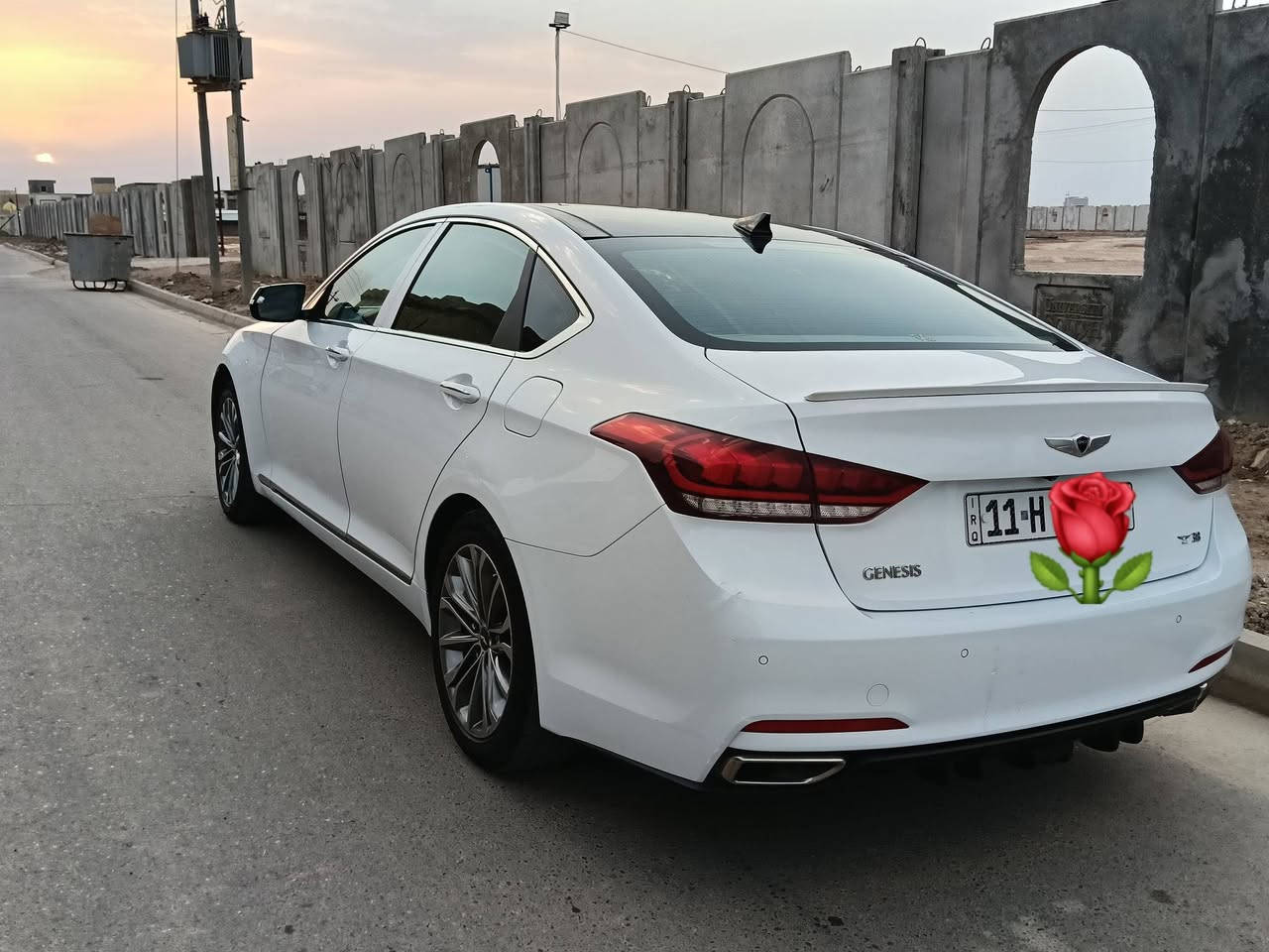 جنسيز موديل 2016 وارد امريكي 
مكينه 6/3.8v 

حادث بسيط  بدون دواخل 

رقم. بغداد دولي / سنويه 2030

السياره بانوراما فتحتين 

كشنات كهربائيه ميموري ستيرن وكشن 

رادار خلفي امامي 

شاشه بلاد .. 

اشاير بالمري+ قلاب 

تحديد مسار 

تحكم استيرن 

شفتات سرعه 

3 وضعيات قياده 

بردات كهربائيه

حداديه جديده 

تخم تاير جديد 

مكان السياره العماره

باقي التفاصيل على الرقم ***********
