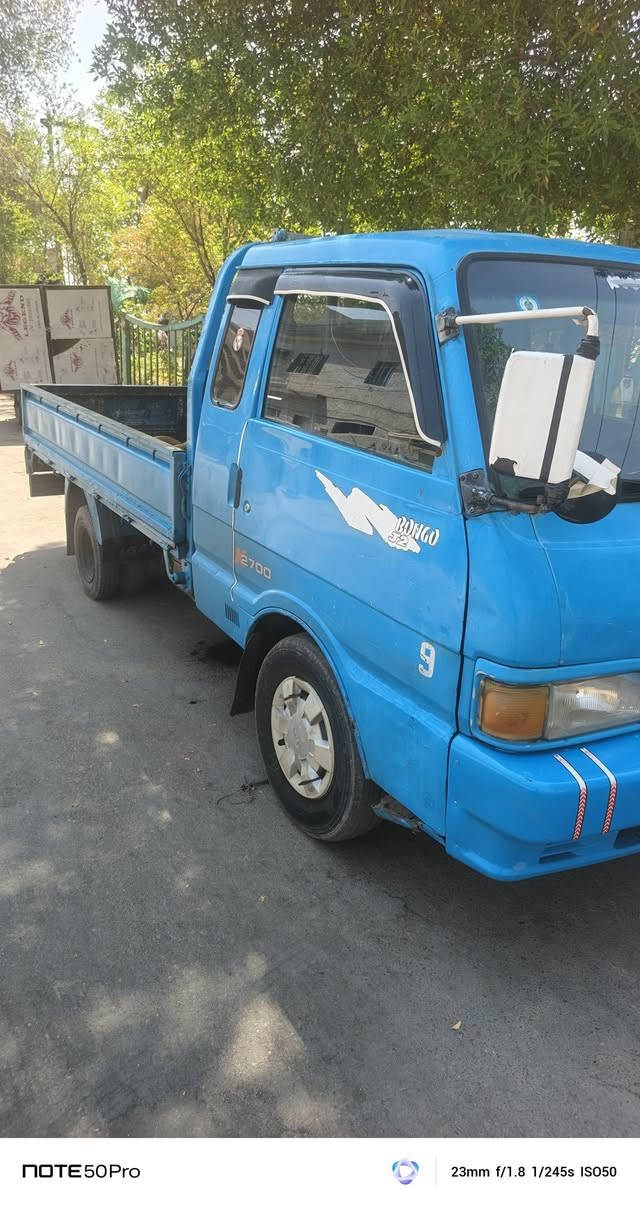 أسلام عليكم. 
كيا بنكو للبيع موديل 96رقم بغداد إنكليزي تحويل مباشر. 
السعر55ورقه وبيها مجال. 
للاستفسار, ***********
واتساب ***********
