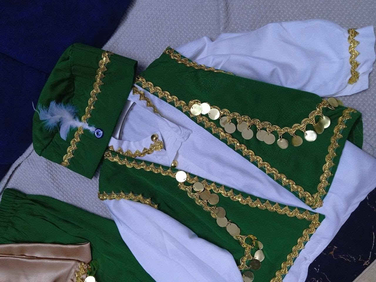 السلام عليكم عيوني يتوفر لدينا خياطه لجميع الاعمار وللكبار ايضا الي يريد يتواصل خاص 🤍🤍 
السعر على حسب عمر الطفل او الشخص 💞 طلبيات اليوم الي تريد دتدخل خاص اسود هم اخيط ونسائي


**إذا كنت صاحب هذا الإعلان وتريد حذفه لأي سبب، رجاءا أرسل رسالة إلى الدعم الفني**