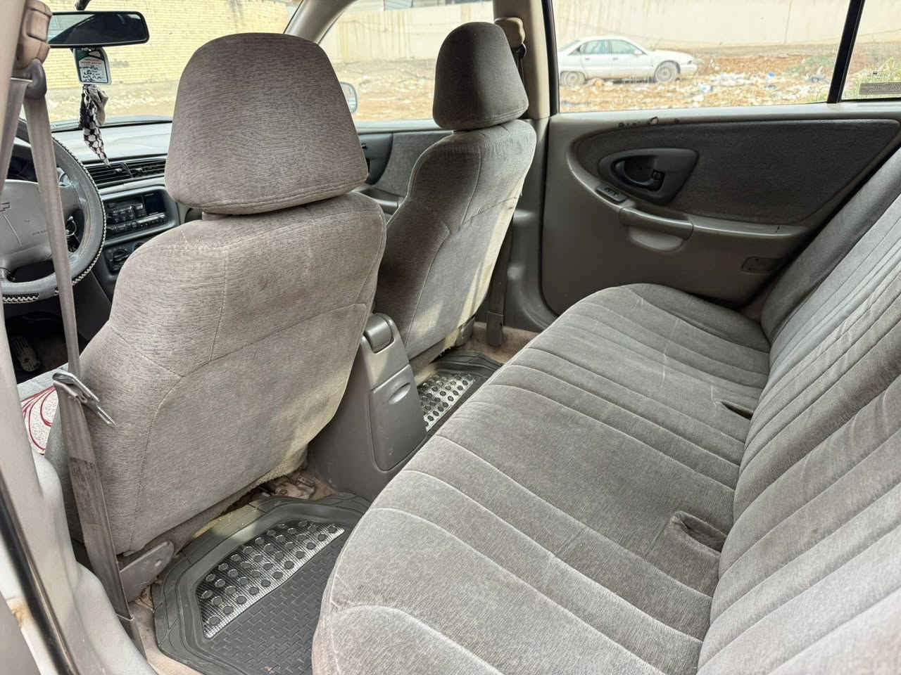 للبيع ماليبو موديل 98 رقم بغداد مشروع وطني سنويه جديدة اوتوماتيك  تدفئة تبريد محرك كفالة / بيه مكنات صبغ جمالية/ السعر 35 مجال قليل مكانه قضاء الصويرة قرب المستشفى اتصال/ ***********
