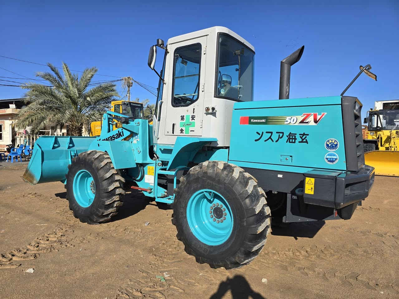 السلام عليكم ورحمة الله وبركاته
يتوفر داخل {معرض الشمري }
كاوسكي حجم Kawasaki  50ZV 
موديل 2014
مشتغل 700 ساعه فقط 
دخول جديد للعراق 🇮🇶استيراد اليابان 🇯🇵
نظافة واضحه ومشروطه
العنوان النجف الاشرف مدينة المعارض الجديدة 
*********** ***********
