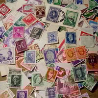 ١٠ آلاف طابع • عبوات ٢٠٠ طابع