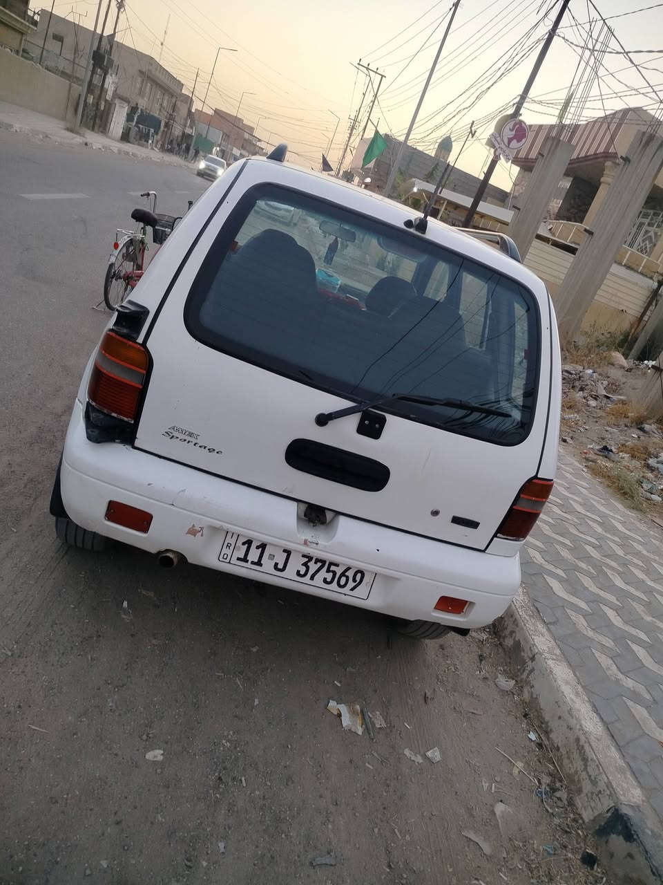 سبورتج للبيع حلوه ونضيفه مال جناي ومال بيت التفاصيل داخل الفيديو الموقع ديالى قريه قريه القصيرين قريب على مطعم سامان قريب عالسطره مال غالبيه رقم الهاتف ***********
