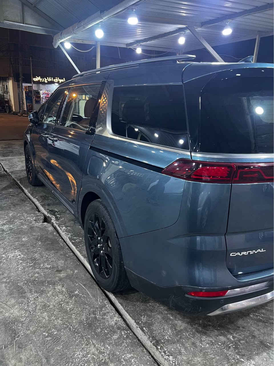 كيا كرنفال ٢٠٢٣ فول مواصفات حادثه باب الصندوك فقط ماشيه ٤٨ الف مرقمه اربيل سنويه جديده كشنات منفصل سياره احله من الصور بعد للاستفسار الاتصال بالرقم ***********   السعر ٣٢٠ ورقه بغداد, العراق
