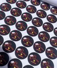 بلاك لايت • ستيكرات لاصقة • الموصل