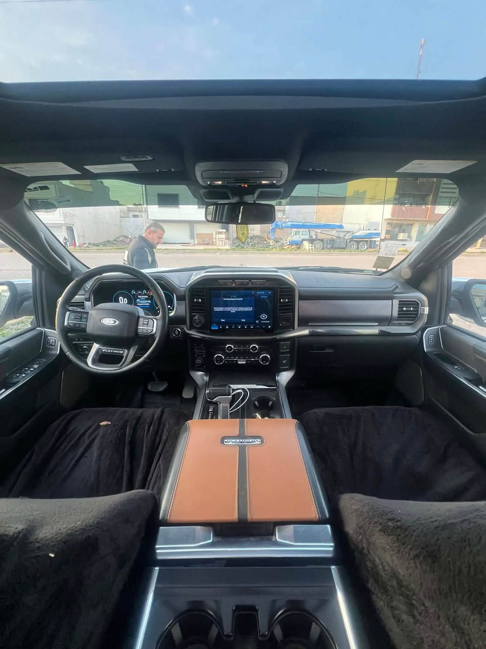 فرۆشتنی خیرا
 فۆردF-150
مکینە-V6
٣،٥-مرغوب
هایبریدوبەنزین
گێج ئەلیکترۆنی
بریک ئۆتۆ
ڕادار
ئۆتۆهۆلد
خەتی جادە
ئۆتۆپارک
حساس
140مایل رۆیشتوە
ناوقیسی
مۆدیل٢٠٢١
مواسەفات فول فولPLATlNUM
پانوراما
گیرتەیارە
شاشەگەورە
٣٦٠ کامیرە
سماحەبۆس
کوشین جلد
کوشین خەزن
کوشین کارەبا
کوشین سارد 
کوشین گەرم
کوشین مساج
دەبلاکسل4&4
دەرگای بۆدی شەفت
دۆسەکارەبایی
هیتر
جوارتایەی لۆکی لەژیرە
گێرومکینە کارەبایی بەشەر
سنەونوێ تا٢٠٢٧
چوارپەلەسبغ لەوێنەکەدیارە
سێ پەلە ساردی بجوک
سحر$283مجال
م*********** أربيل, العراق
