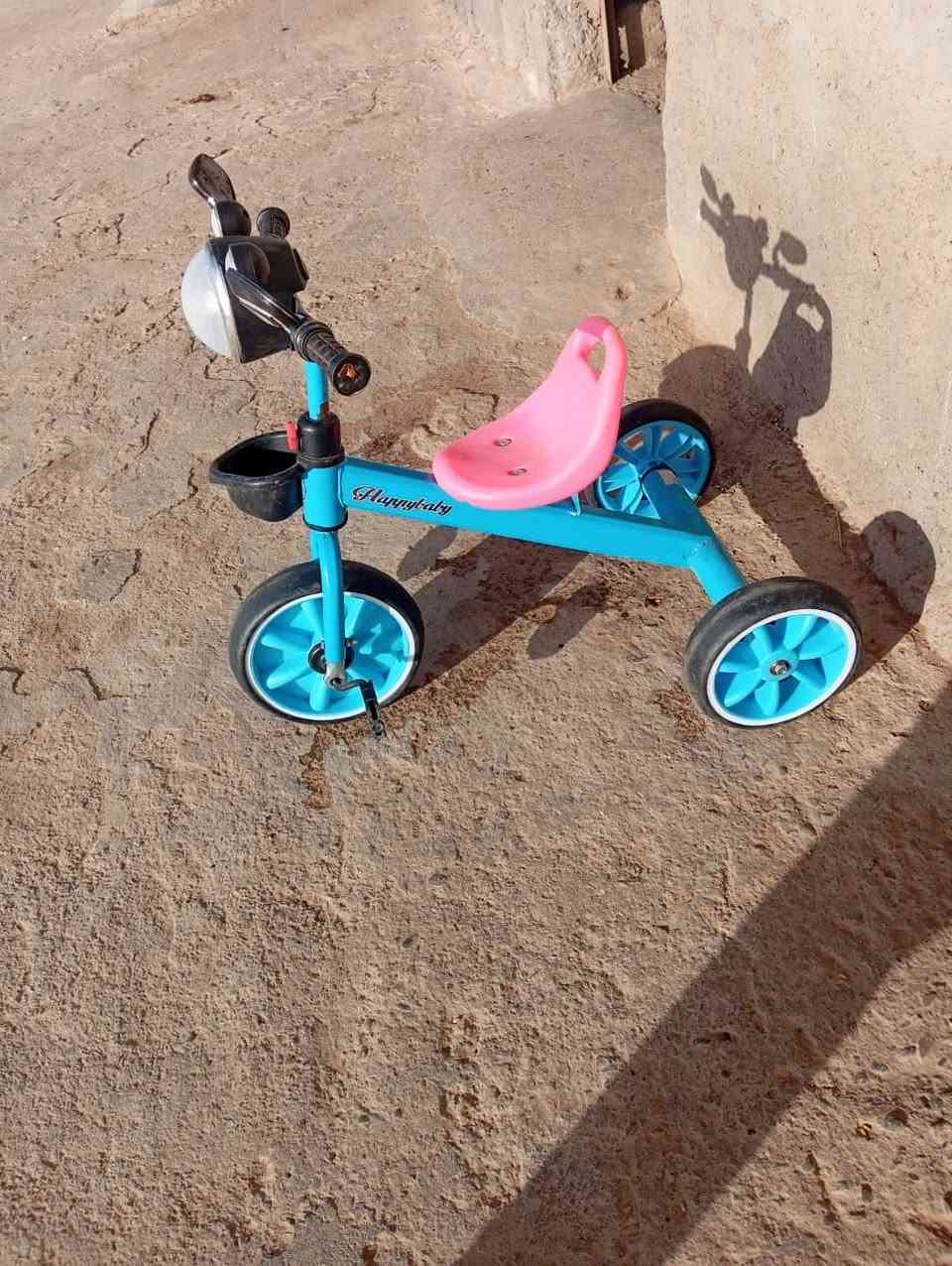 slm 150 dh lwa7da ofihom lmosi9a


**إذا كنت صاحب هذا الإعلان وتريد حذفه لأي سبب، رجاءا أرسل رسالة إلى الدعم الفني**