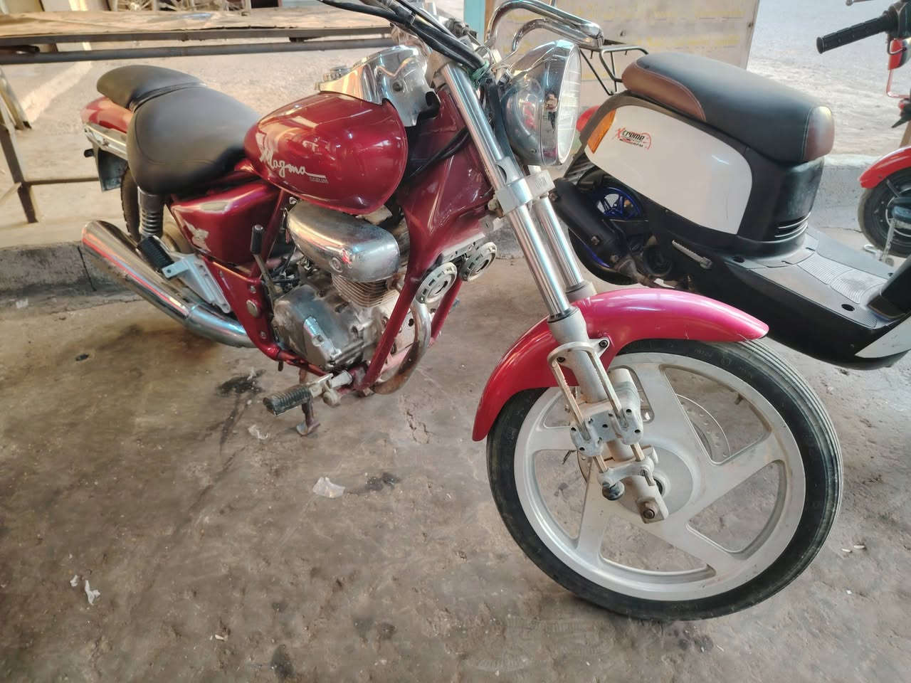 السلام عليكم
مجموعة درجات للبيع كلمن وسعره
العنوان المقدادية / الشاخه /قرب الإمام /محل أركان للمعلومات الاتصال على الرقم ***********
سعر pgo احمرصناعه كوري امتياز بياجو السعر ٣٥٠ الف
هارلي دايلم  السعر مليون وربع
ياماها بوليسي ابيض السعر ٧٠٠ الف
بايسكل شحن السعر ١٧٥ الف
كامكو منغولي خبط السعر ٣٠٠ الف
