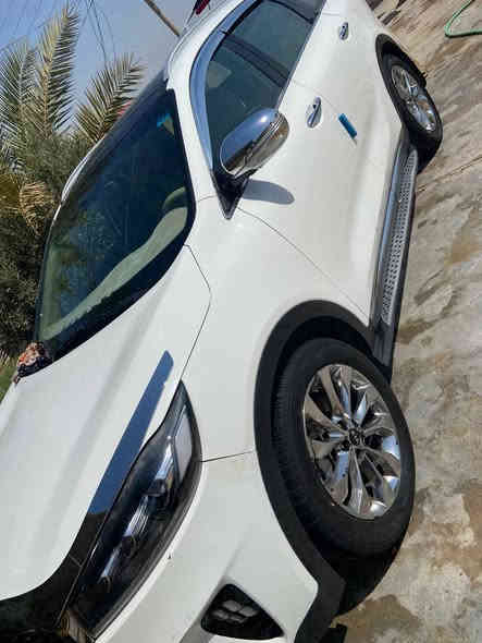 السلام عليكم للبيع سورنتو 2018 شكل عشرين فول مواصفات بنوراما تحكم ستيرن بصمه ابواب 
بصمه جنطه الباب الخلفي بصمه عدد2 
كشنات كهربائي لايت زنون 
ترحيب بالدوسات 
ضررها كدمات بدون صبغ وبدون بارد والسونار موجود خاص والسعر 255 وبيه مجال للأستفسار اكثر ***********
