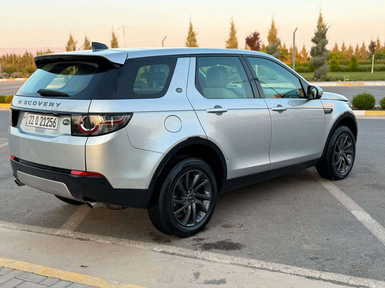 رانج روفر ديسكفري موديل2019خليجي  فول موصفات بالوراما كوشن جلد كهربا تبريد مركزي شاشه كامره تحديد سرعه موصفات اوخره سياره جديده حيل 4تيرات سفر بيها ماشيه52مايل عنوان سليمانيه السعر150بيها مجال*********** السليمانية, العراق

