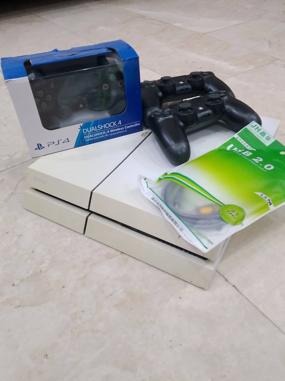 السلام عليكم
بلي فور فات مهكر كامل ملحقات مع 3 جوستكات + كيبل HD+كيبل شحن نضيف لك ستيكر ما مفتوح لاعب بي 20 مره فقط بسعر 250


**إذا كنت صاحب هذا الإعلان وتريد حذفه لأي سبب، رجاءا أرسل رسالة إلى الدعم الفني**