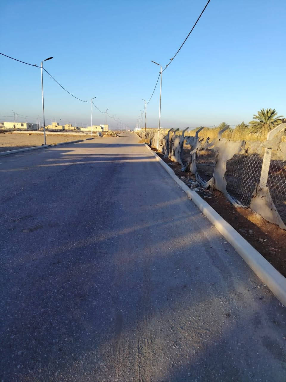 قطعه للبيع 1000 متر طابو زراعي سند 25 حي الامين الثاني مجمع الامير السكني خدمات كامله سعر على الاتصال ***********
